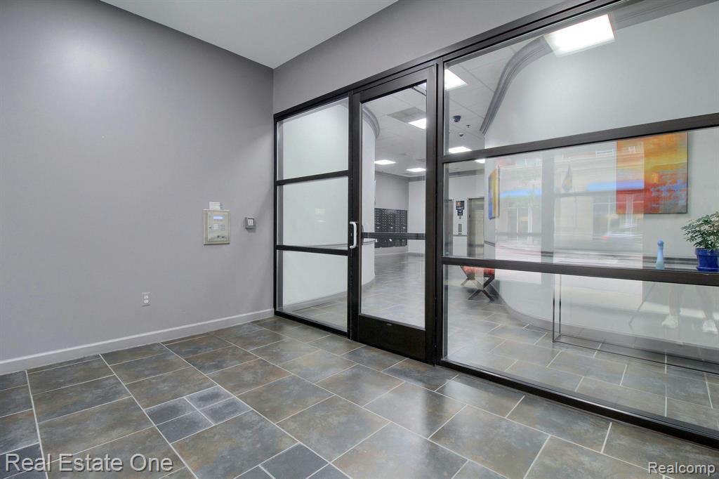 111 N ASHLEY Street, 611, Ann Arbor, MI 48104 — Photo 5