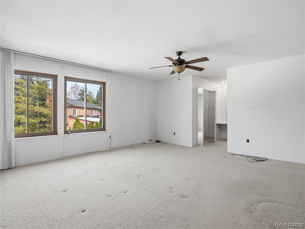 5585 Culpepper Drive, West Bloomfield, MI — Photo 17