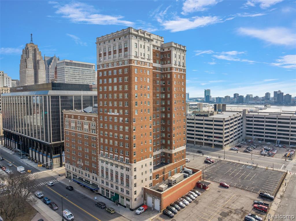 525 W Lafayette Boulevard, 20C, Detroit, MI 48226