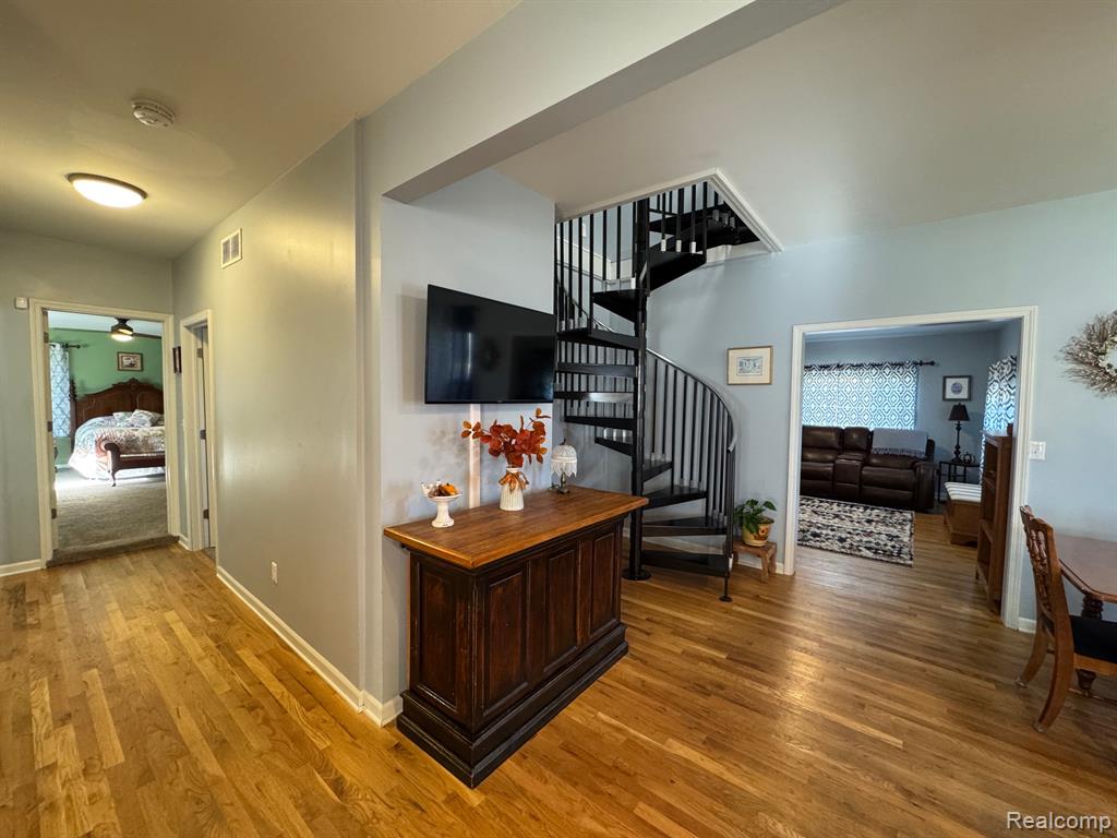 45955 Ecorse Road, Van Buren, MI 48111 — Photo 46