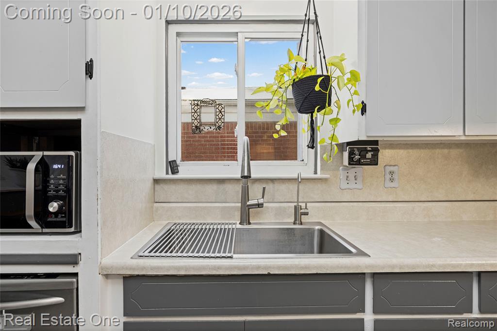 7349 GILMAN Street, Westland, MI — Photo 18
