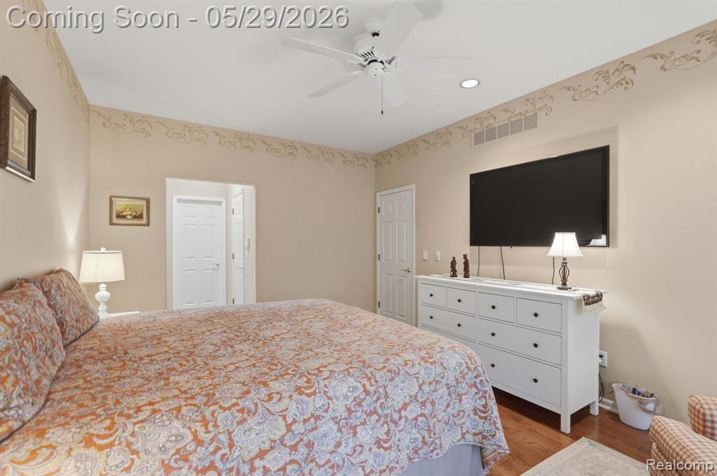47301 Bramblewood Court, Novi, MI — Photo 23