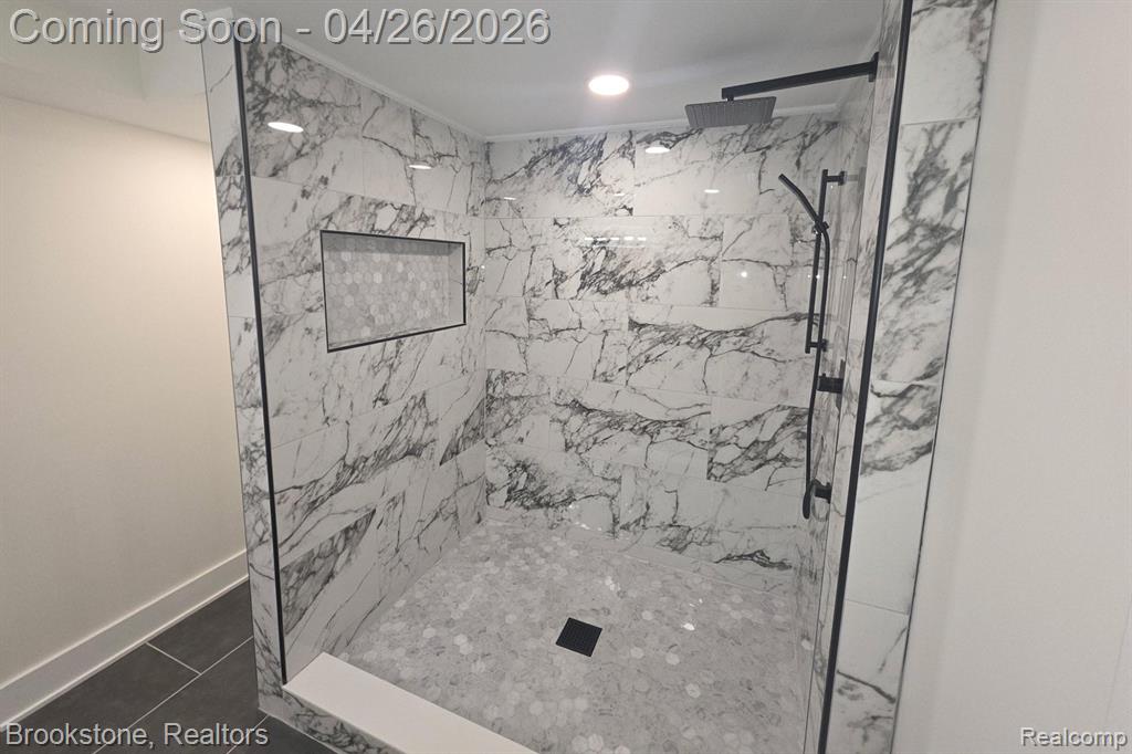 29807 Champine Street, Saint Clair Shores, MI 48082 — Photo 43