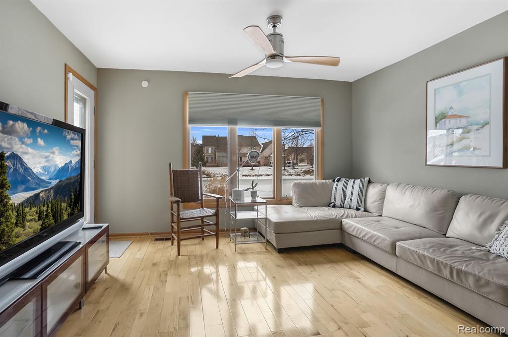 14922 STONEY BROOK Drive W, Shelby, MI 48315 — Photo 13