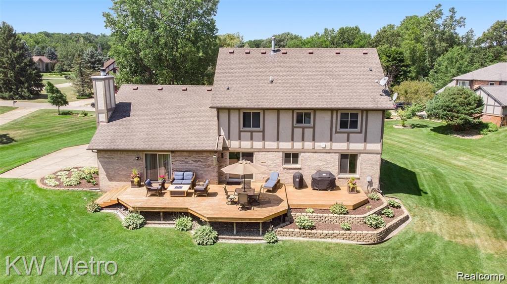 6886 Vail Court, Clarkston, MI 48348 — Photo 30