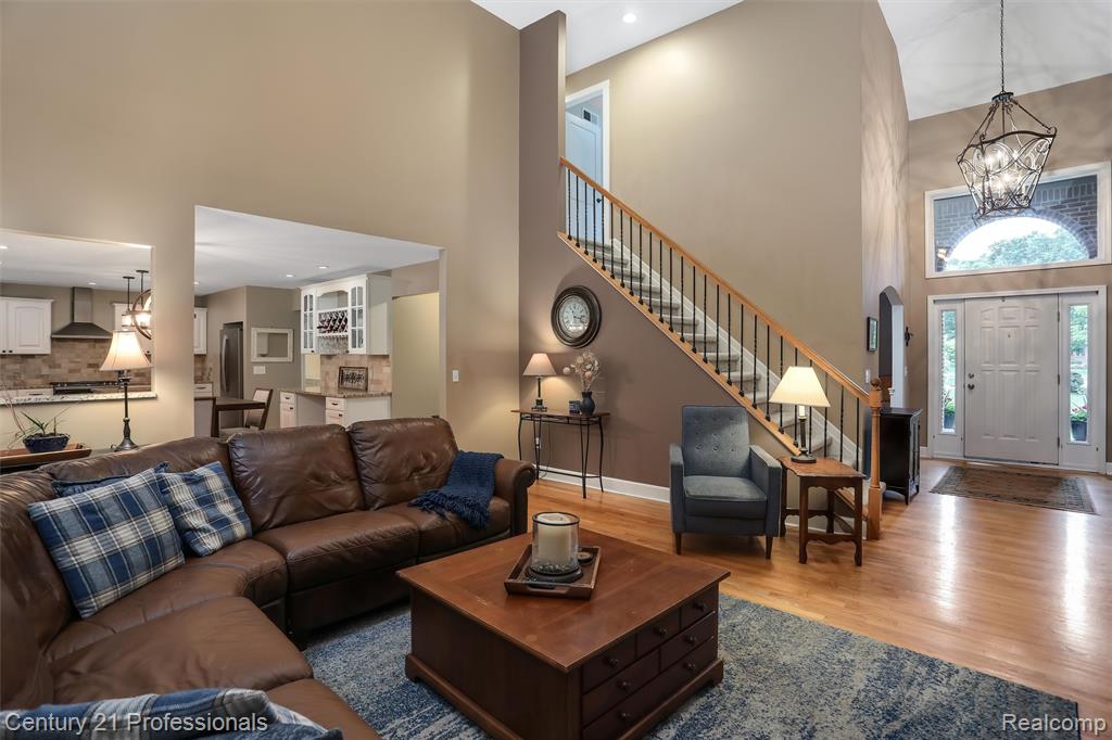 9884 Forest Ridge Drive, Clarkston, MI 48348 — Photo 6