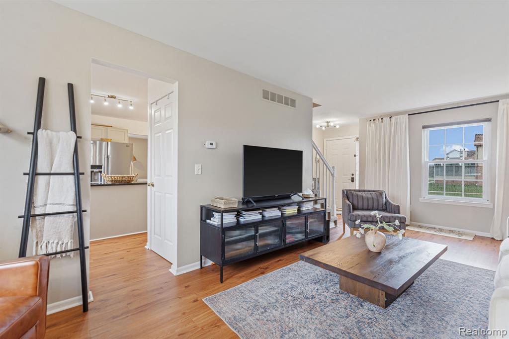 4051 SARAH ANN Drive, Canton, MI 48188 — Photo 12