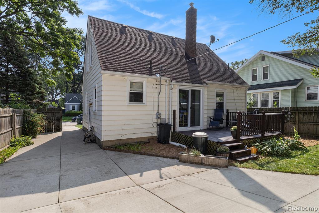 915 N Altadena Avenue, Royal Oak, MI 48067 — Photo 25