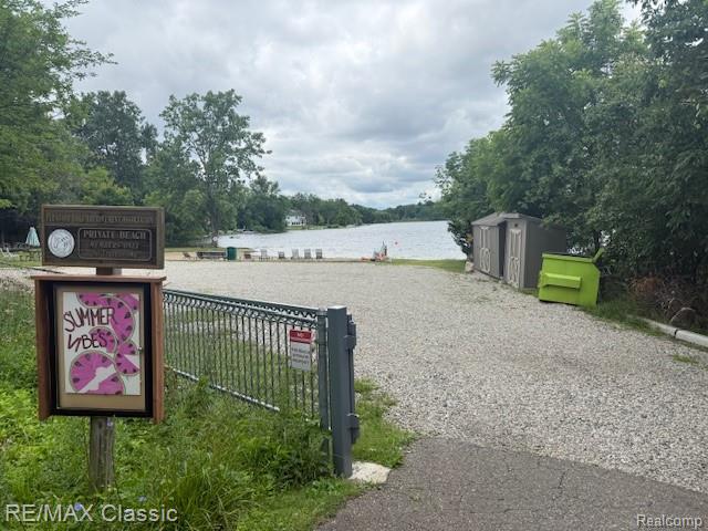 6563 LEYTONSTONE Boulevard, West Bloomfield, MI — Photo 30