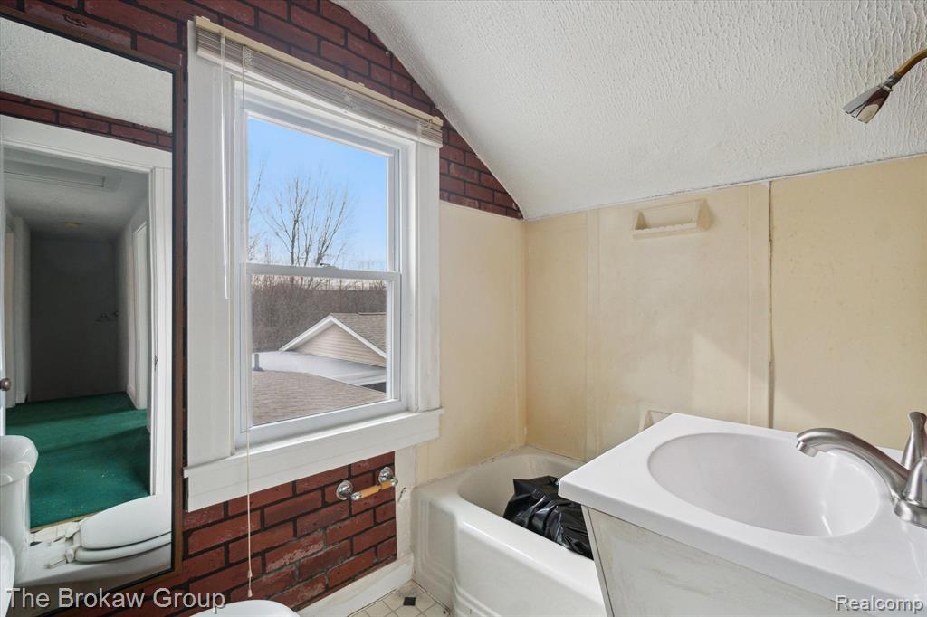 4212 LENNON Road, Flint, MI 48507 — Photo 66