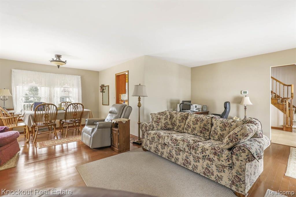 4 MARY LANE COURT, Frankenmuth, MI 48734 — Photo 8