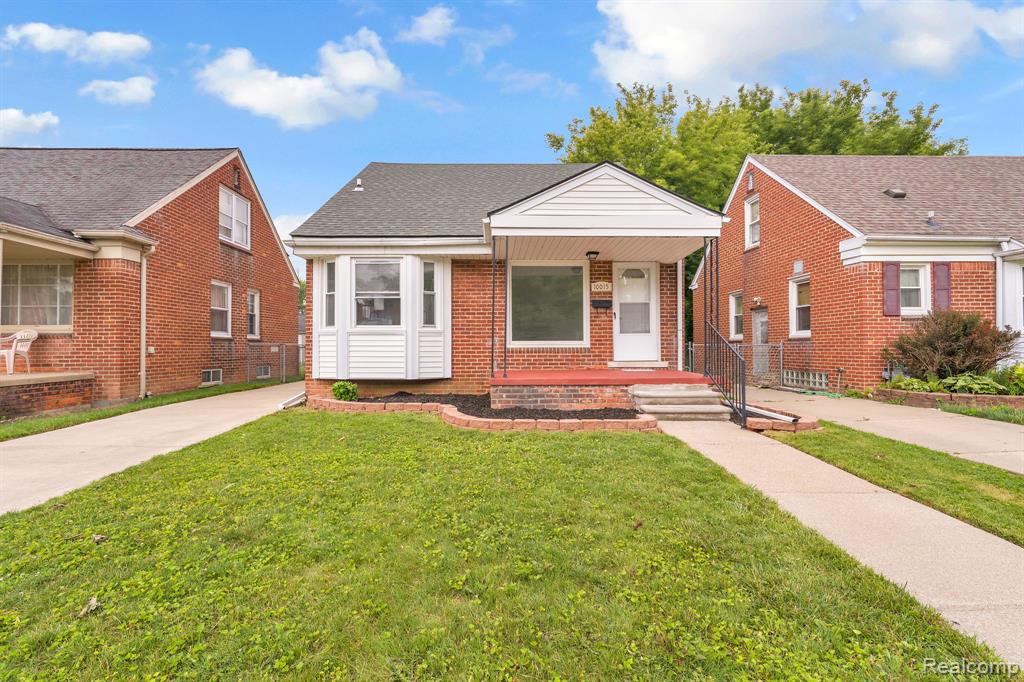 10015 Marion, Redford, MI 48239 — Photo 2