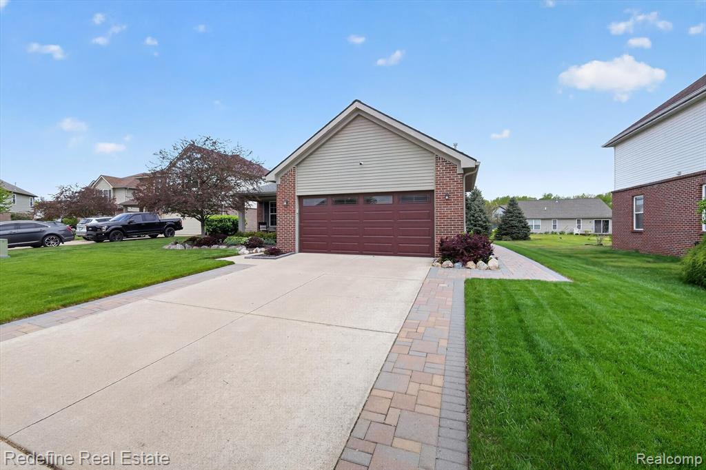 42060 Salem Court, Belleville, MI 48111 — Photo 3