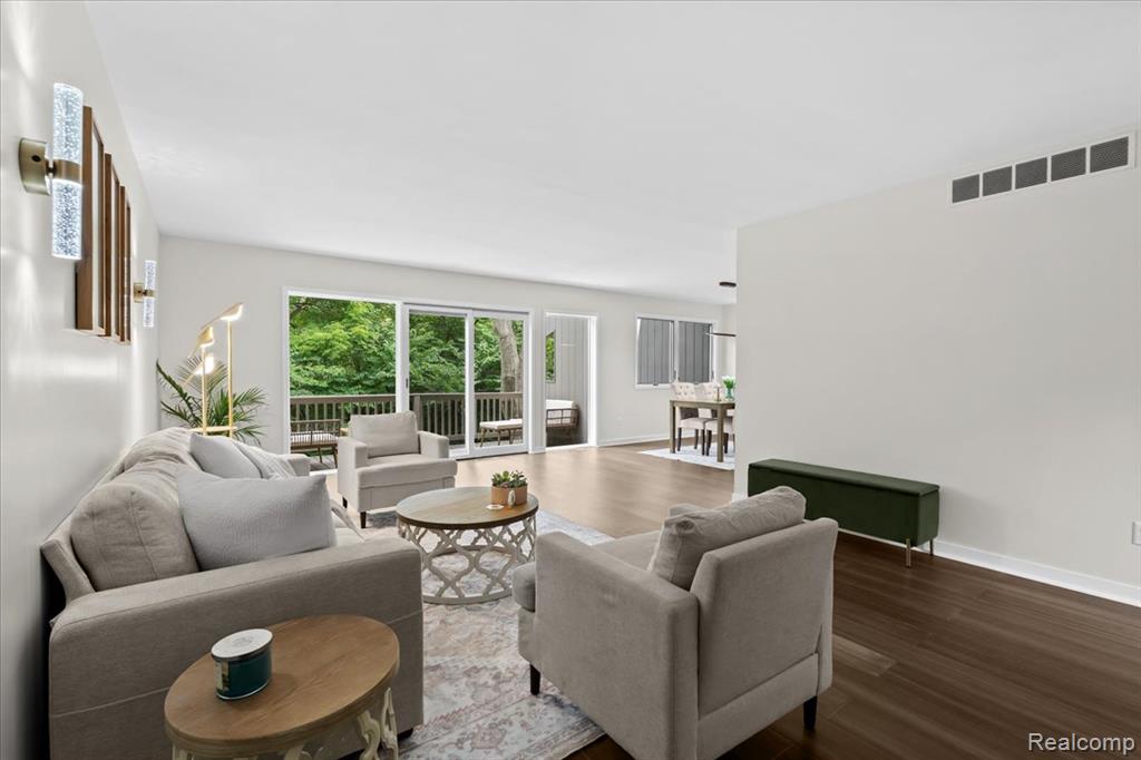 2208 Applewood Court, Ann Arbor, MI 48103 — Photo 5