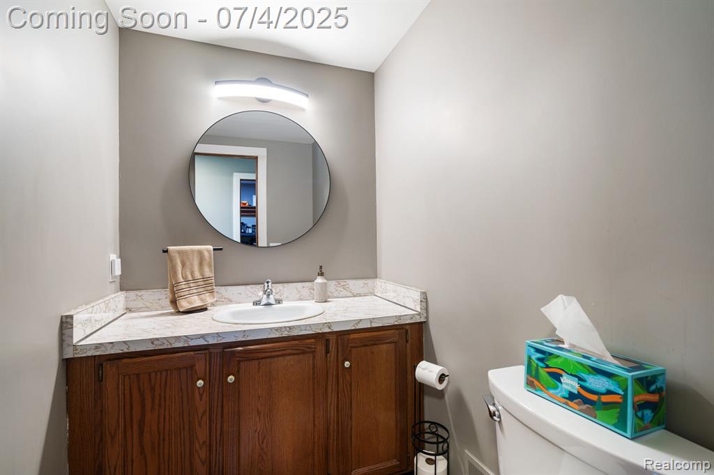 46314 Rockledge Drive, Plymouth, MI 48170 — Photo 22