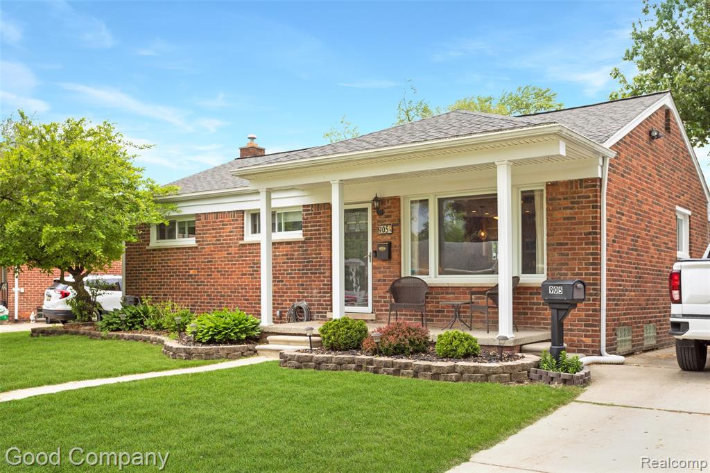 905 Parliament Avenue, Madison Heights, MI 48071 — Photo 2