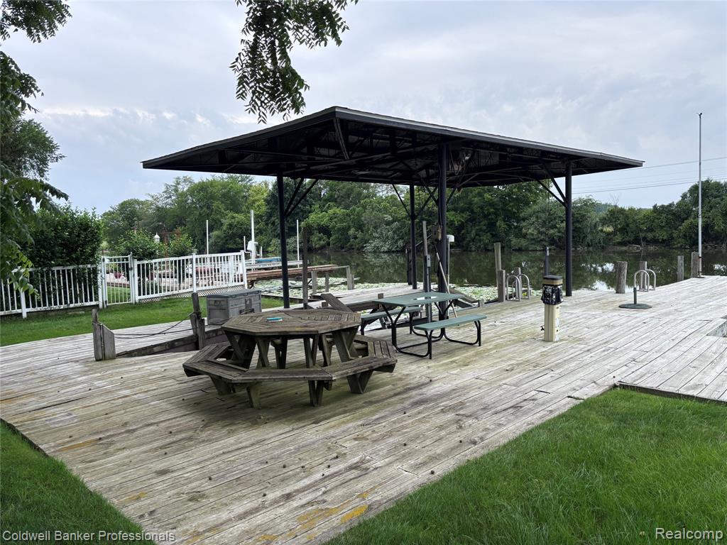 39883 Duluth Street, Harrison Township, MI — Photo 15