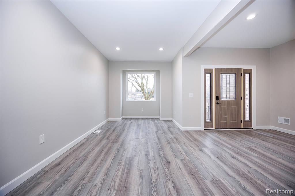 7519 Orchard Avenue, Dearborn, MI 48126 — Photo 16