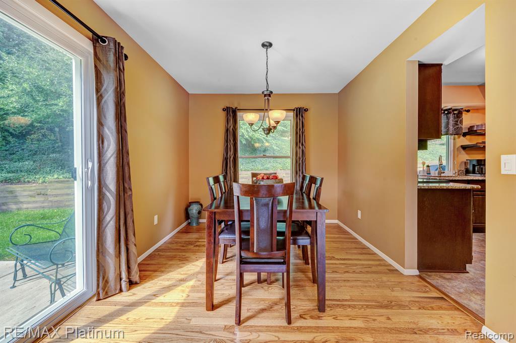 9003 SPENCER Court, Brighton, MI 48116 — Photo 8