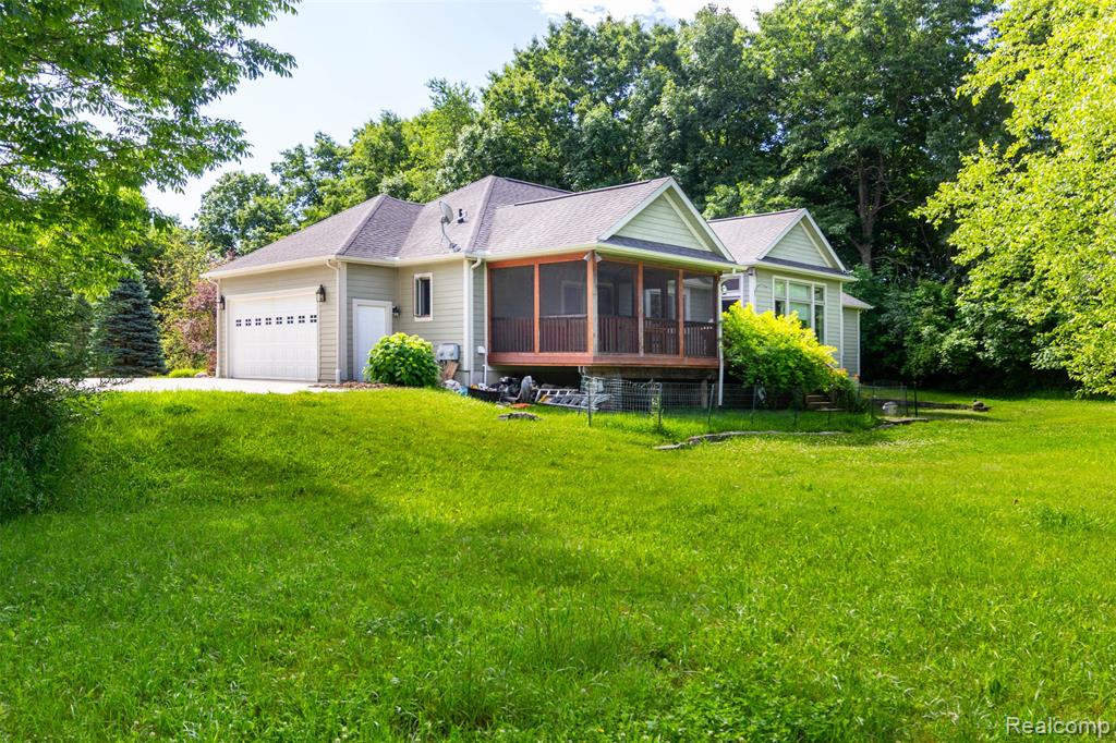 9887 Hadley Road, Clawson, MI 48348 — Photo 38