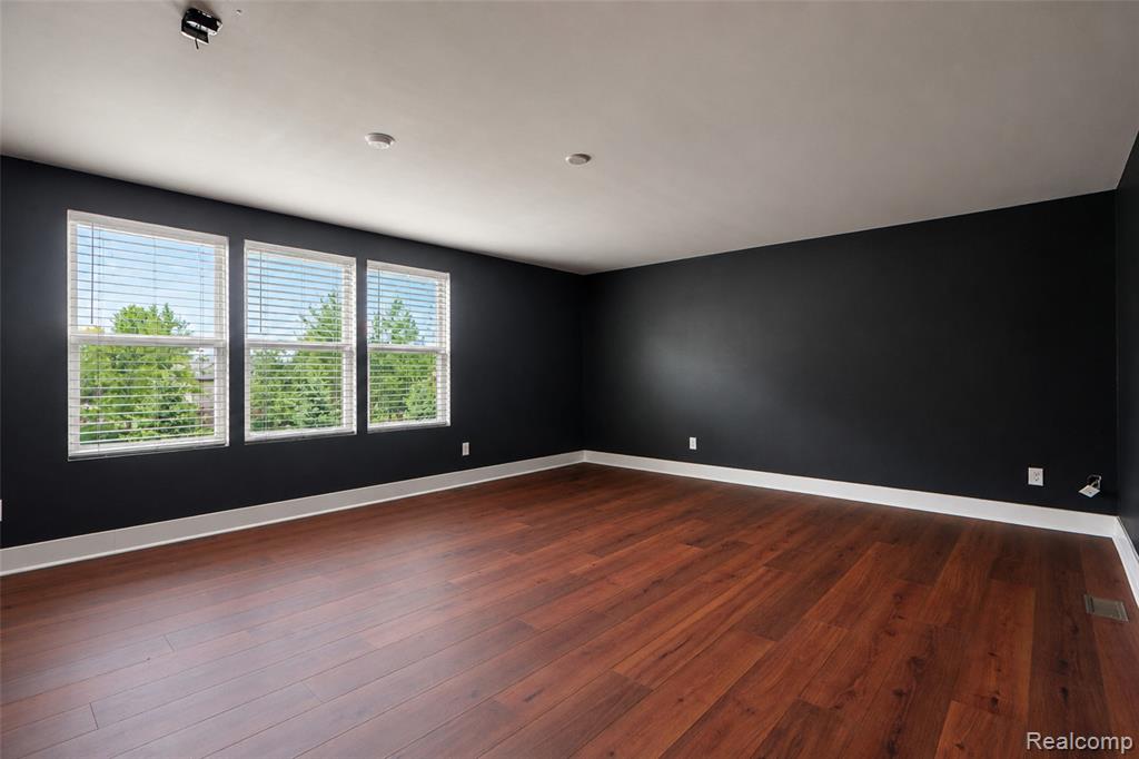 354 Findley Circle, Lake Orion, MI — Photo 58