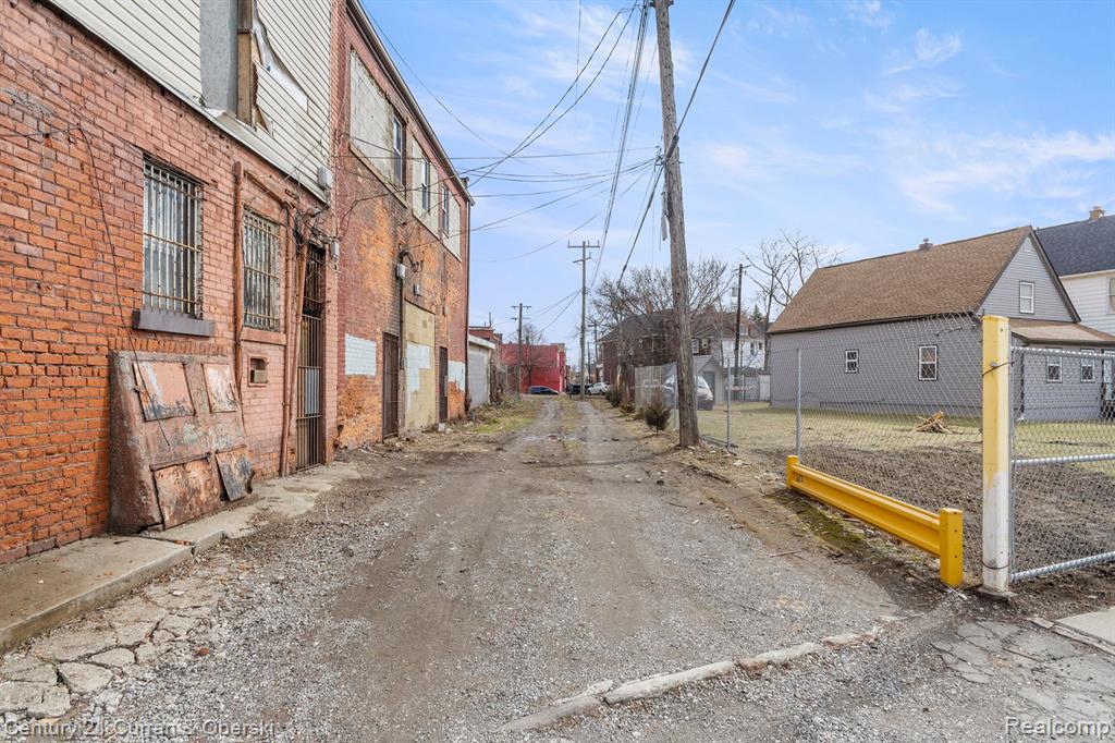 7409 Michigan Avenue, Detroit, MI 48210 — Photo 33