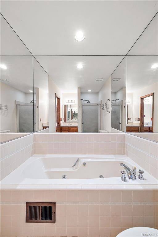 7322 MACEDAY LAKE Road, Waterford, MI 48329 — Photo 28