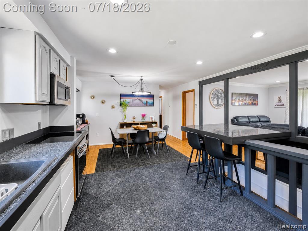 46495 North Avenue, Macomb, MI 48042 — Photo 17