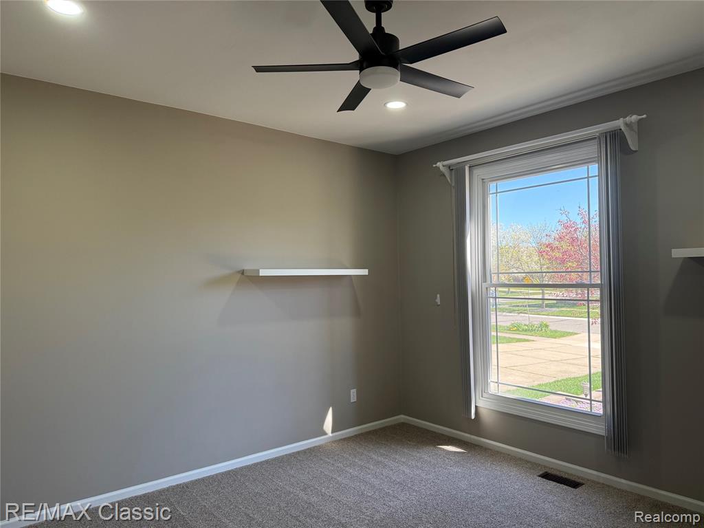 47272 Woodlong Drive, Canton, MI 48187 — Photo 9