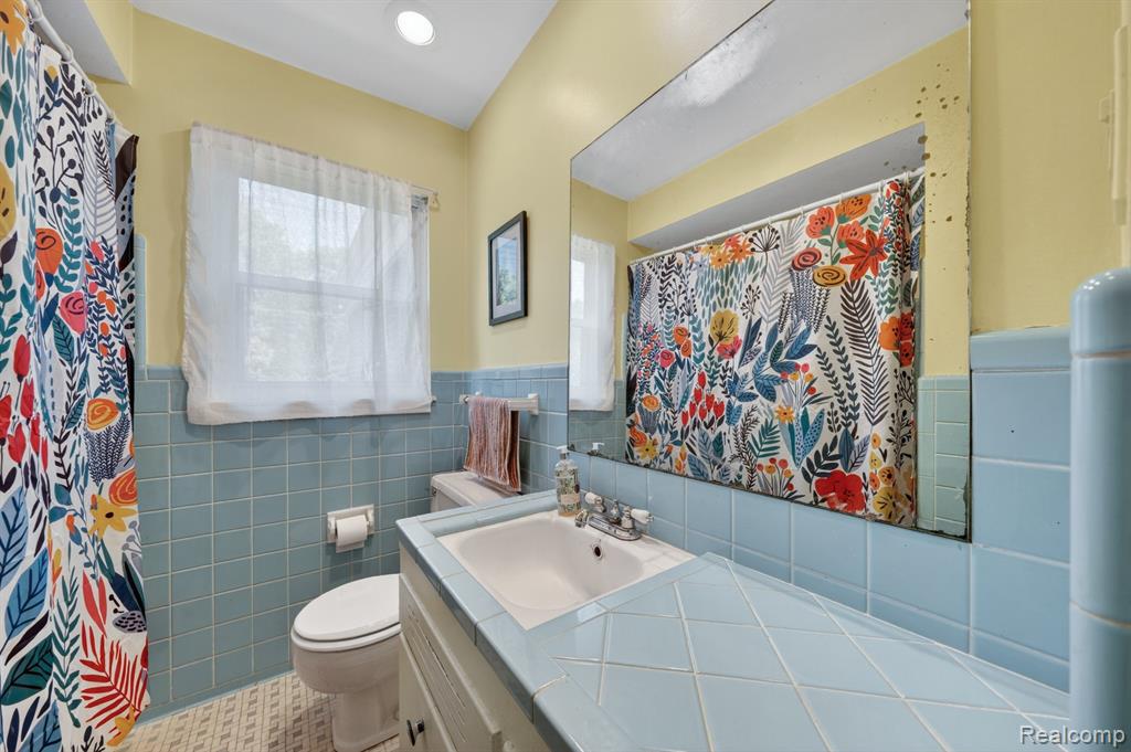 17386 Beverly Road, Beverly Hills, MI 48025 — Photo 21