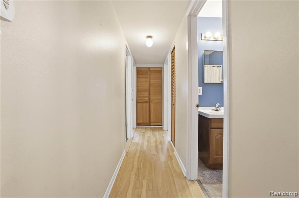 6360 Manson Drive, Waterford, MI 48329 — Photo 23