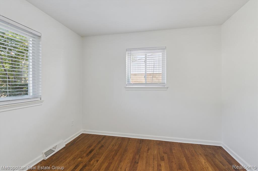 4628 Hillcrest Avenue, Royal Oak, MI 48073 — Photo 13