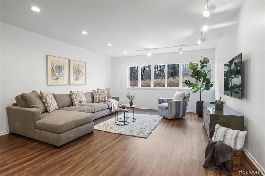 4766 Overton Cove, Bloomfield Hills, MI 48302 — Photo 38