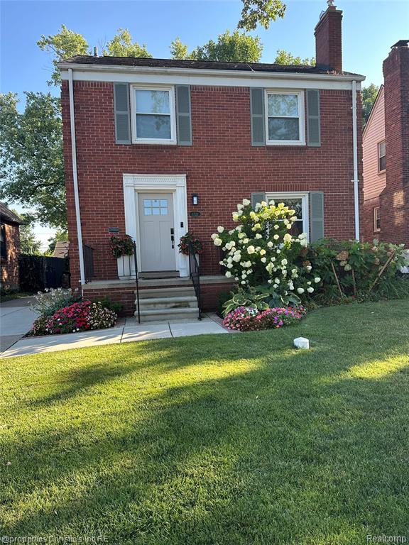 1721 Hampton Road, Grosse Pointe Woods, MI 48236 — front exterior