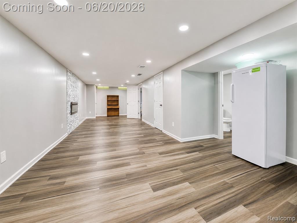 6631 Burnham Drive, Canton, MI 48187 — Photo 27