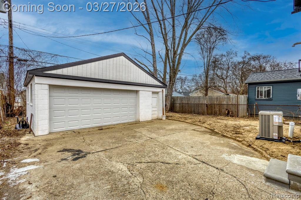 23147 Tawas Avenue, Hazel Park, MI 48030 — Photo 4