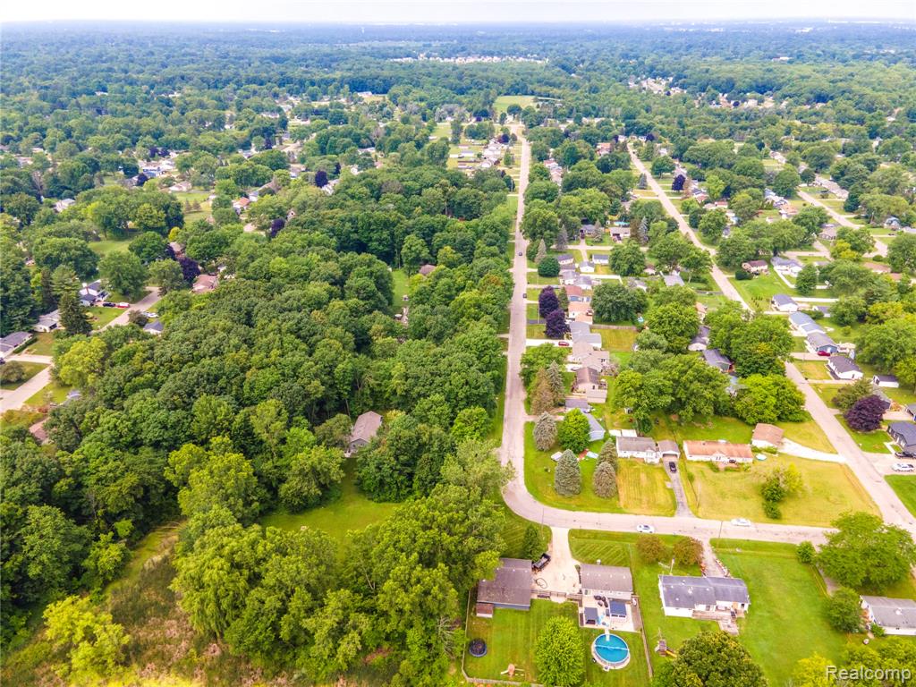 7244 Schoolcraft Drive, Davison, MI 48423 — Photo 4