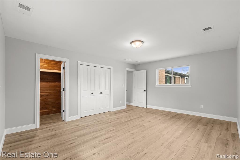 47900 Jefferson Avenue, Chesterfield, MI 48047 — Photo 27