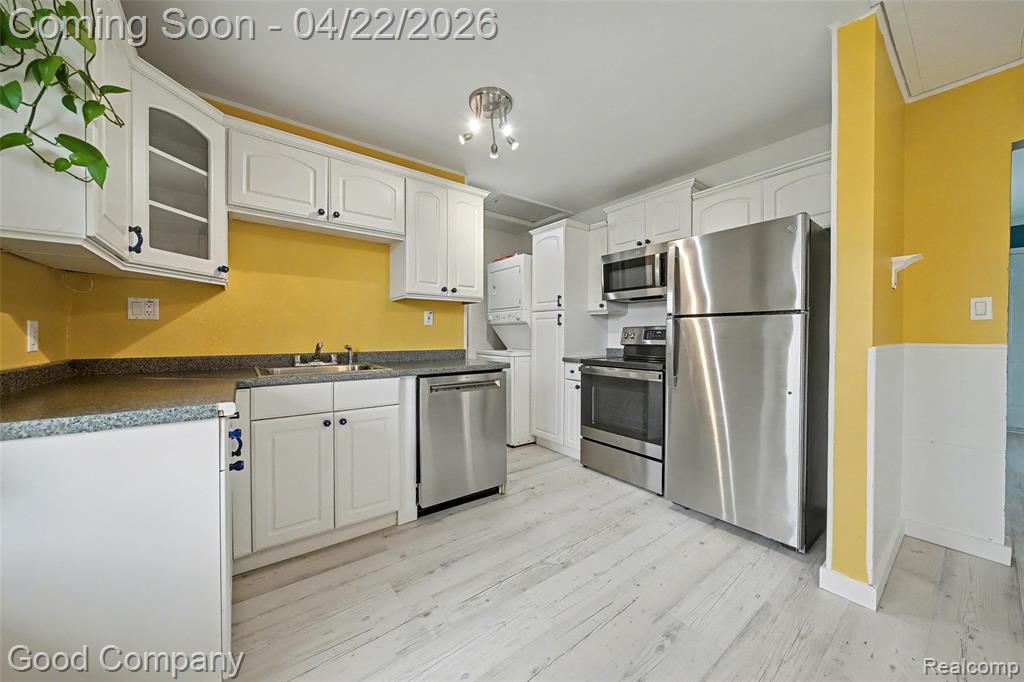 10280 Troy Street, Oak Park, MI 48237 — Photo 7