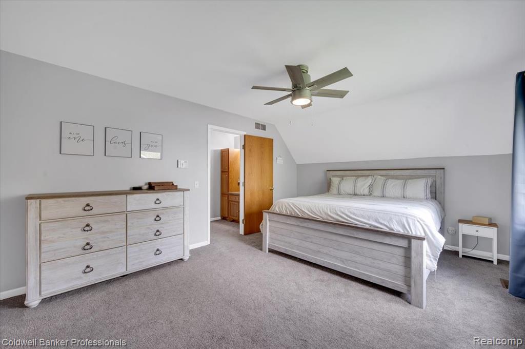 715 Eagle Hill, Ortonville, MI 48462 — Photo 17