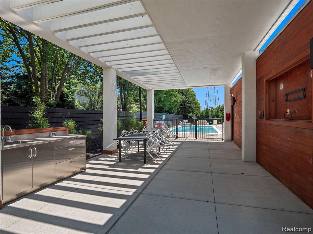 533 E Harrison Avenue, 1, Royal Oak, MI 48067 — Photo 32