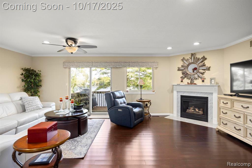 7109 Bluewater Drive, Clarkston, MI 48348 — Photo 8