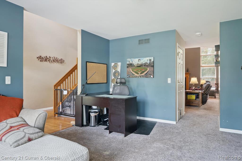 4025 Forest Edge Drive, Commerce Twp, MI 48382 — Photo 16