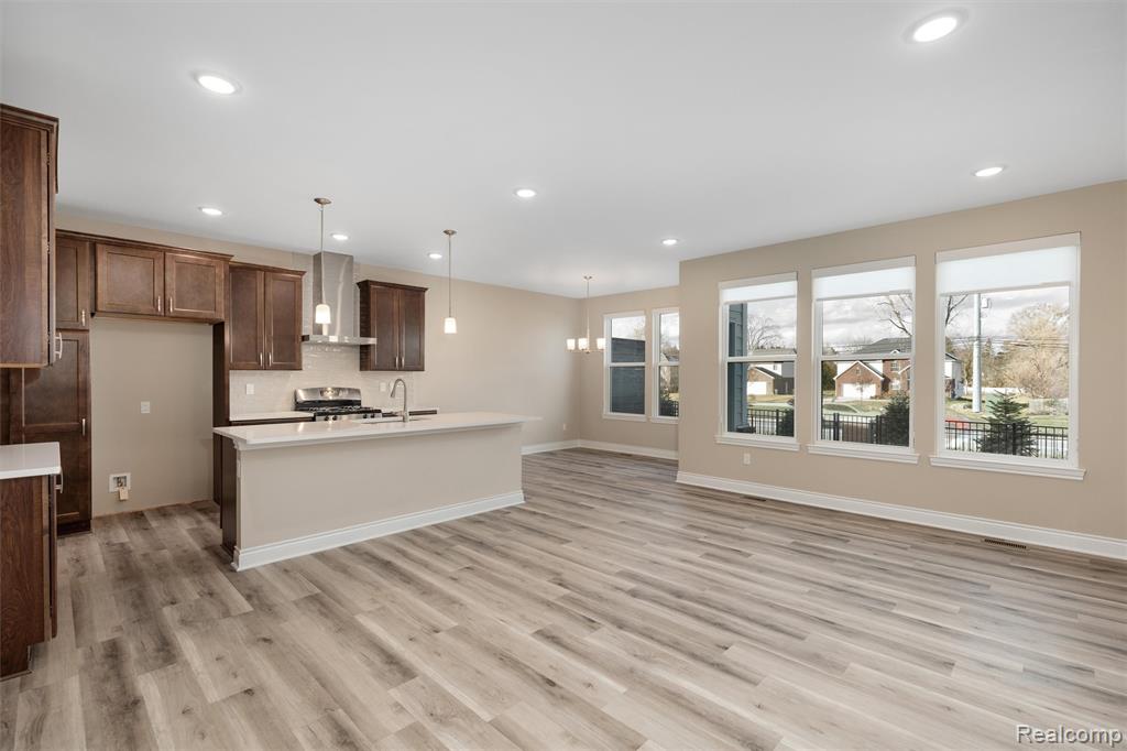811 Balmoral Ln, Troy, MI 48085 — Photo 5