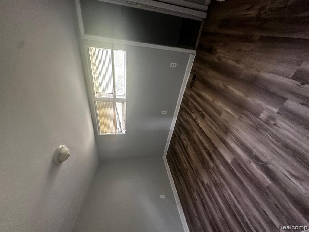 811 ROBINWOOD Street, Pontiac, MI 48340 — Photo 7