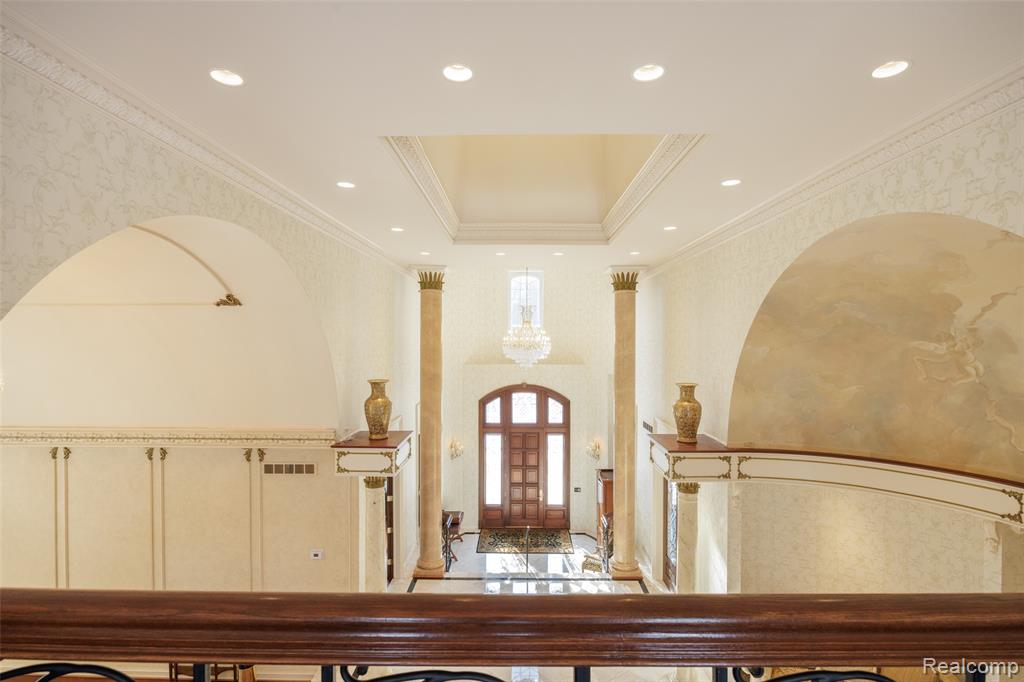 5165 Abbey Road, Rochester, MI, 48306