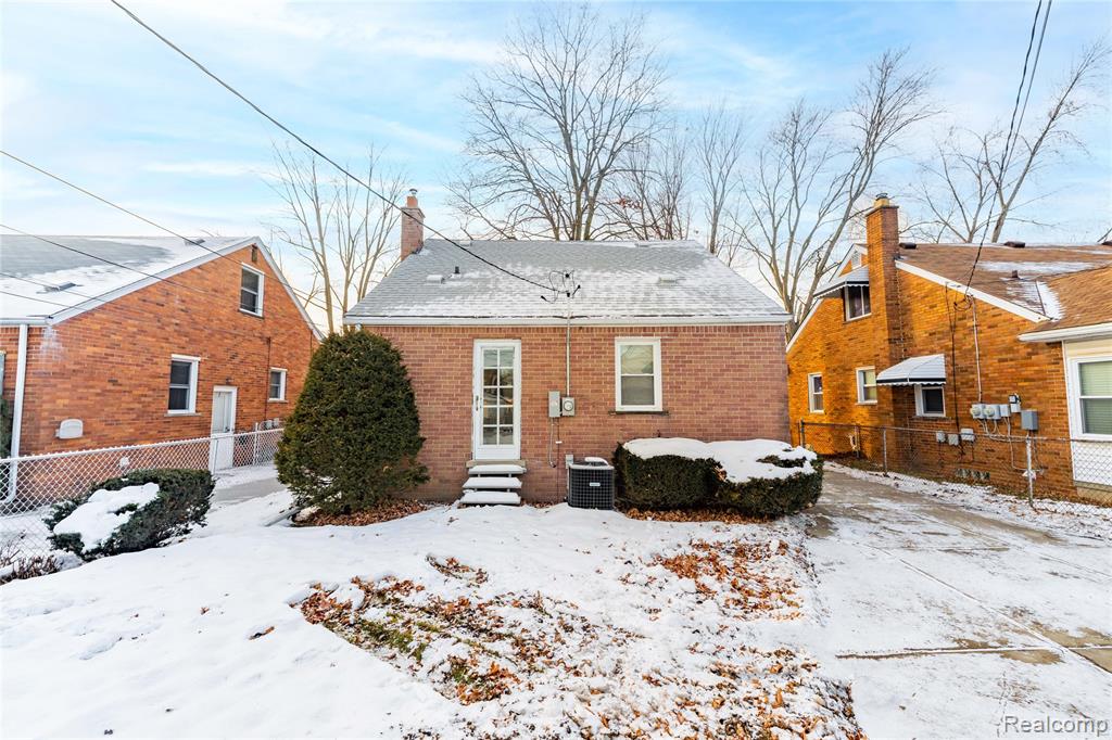 9255 Hubert Avenue, Allen Park, MI 48101 — Photo 27