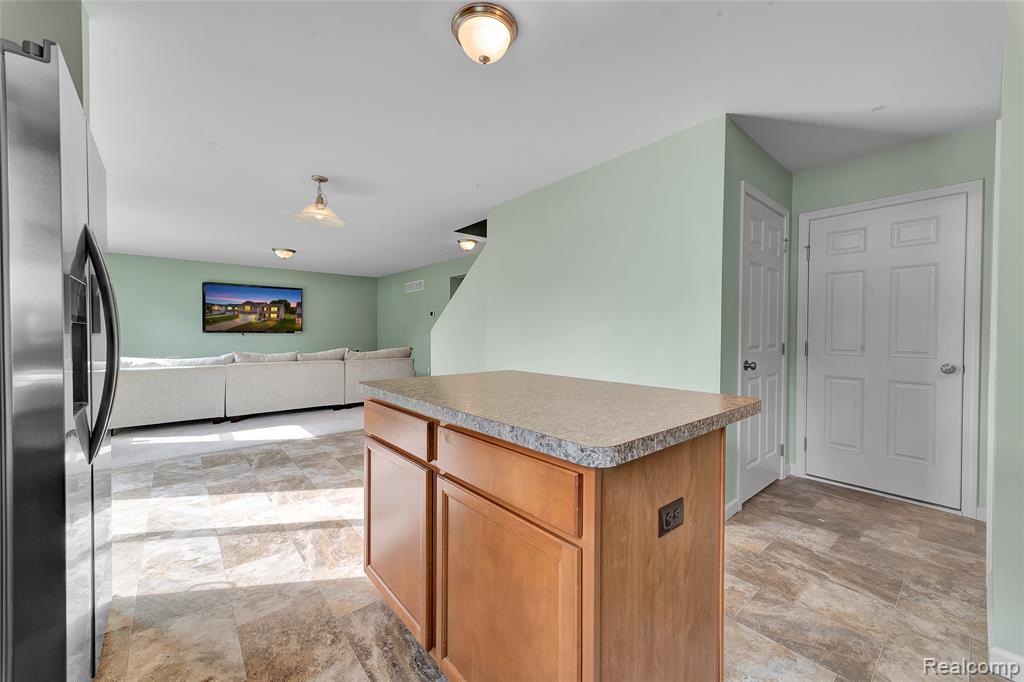 6027 Ravine Court, Ypsilanti, MI 48197 — Photo 18