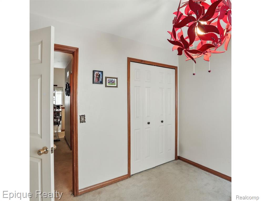 418 Converse Court, Lake Orion, MI 48362 — Photo 17