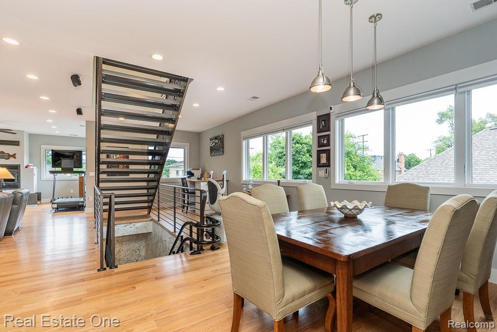 426 W University Drive, Rochester, MI 48307 — Photo 33